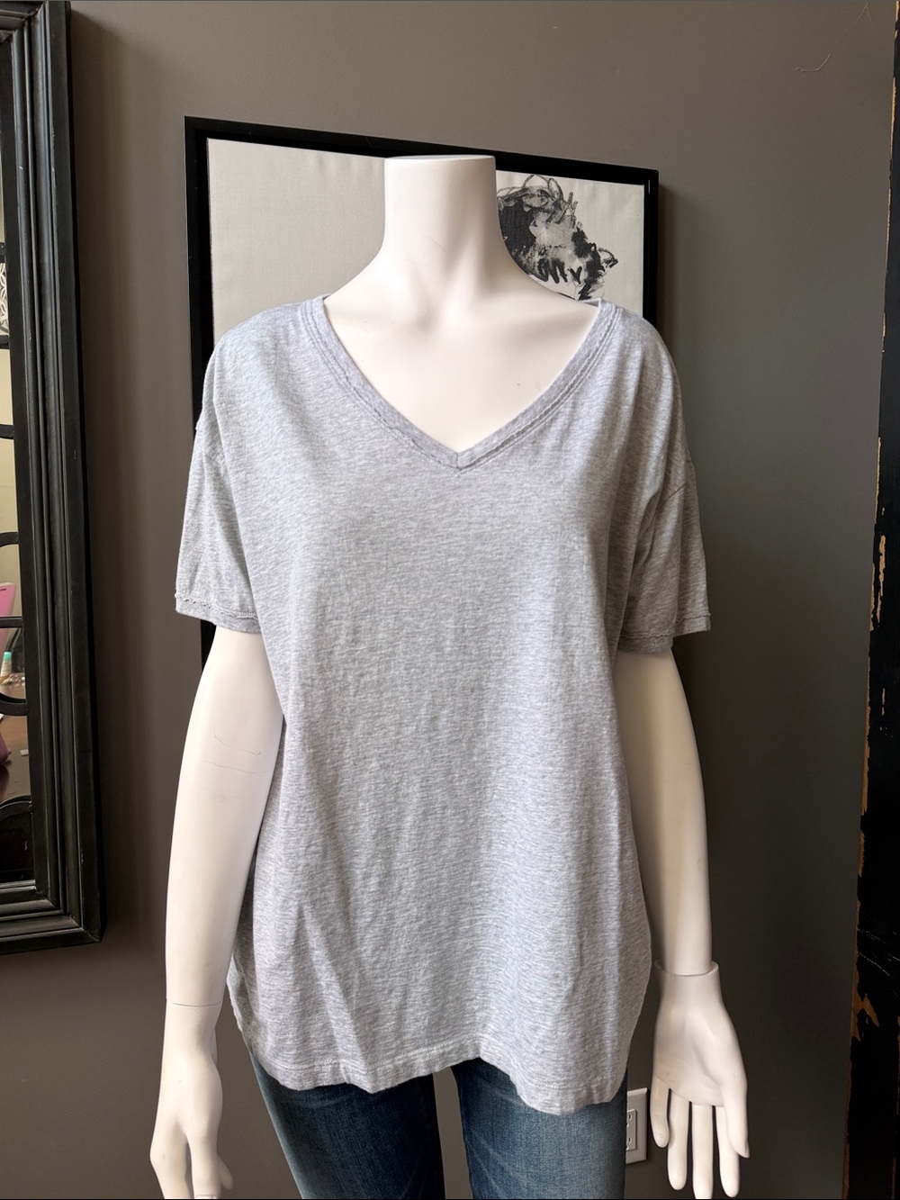 aerie Light Gray V-Neck Short Sleeve Tee